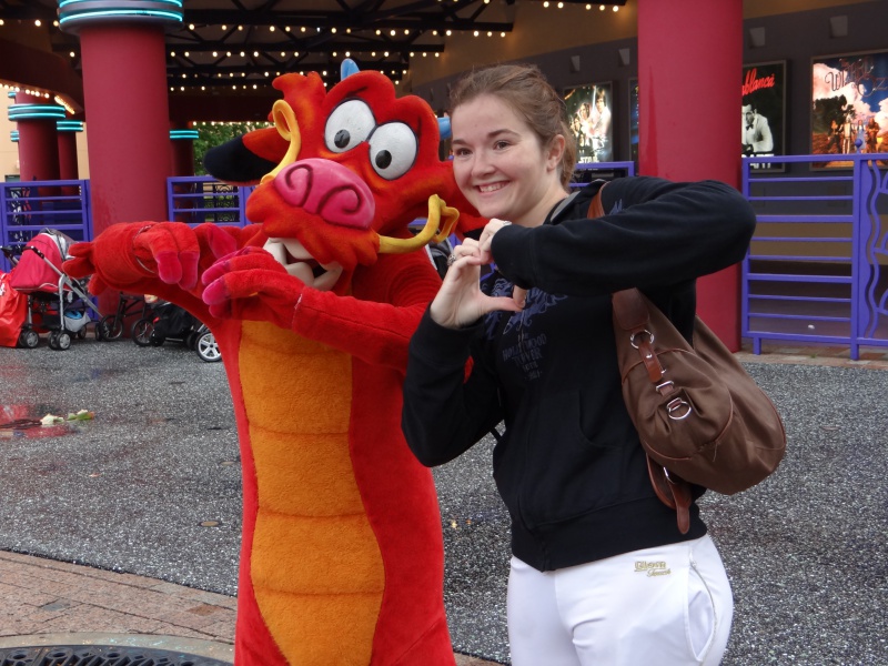 Vos photos avec les Personnages Disney - Page 36 777196Mushu4