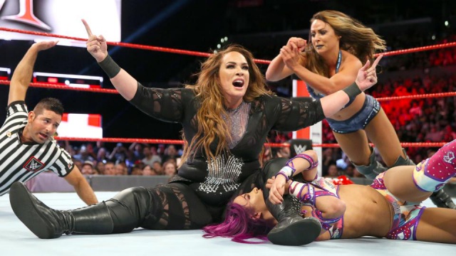 Quelle suite pour le titre féminin de RAW ? 78220920170924NoMercypostwomens70b3e0fe55d42275bd6127df0af1b0e6