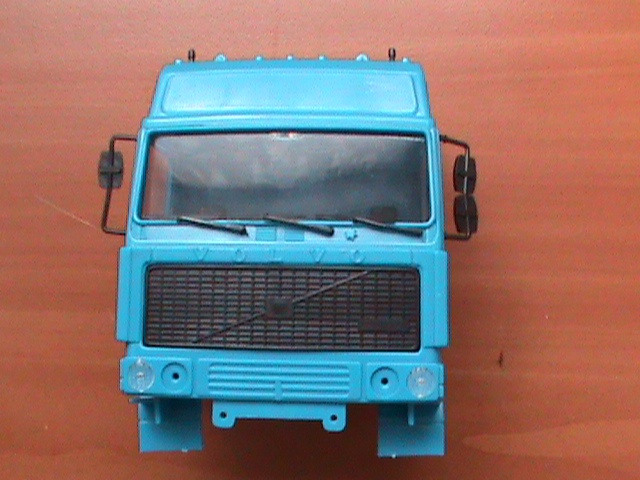 volvo globetrotter 1/32 bobkit heller 782586029