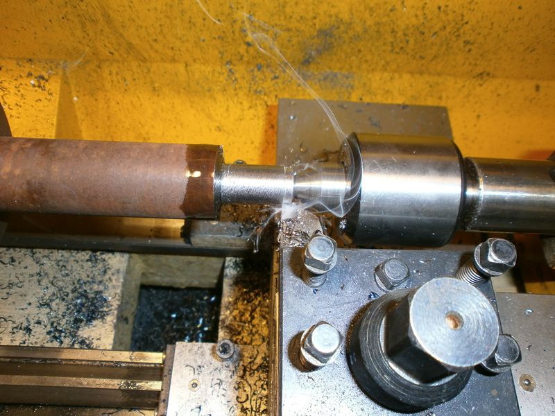 Fabrication d'un raccord pour ma pompe à lubrifiant 795015PB090012