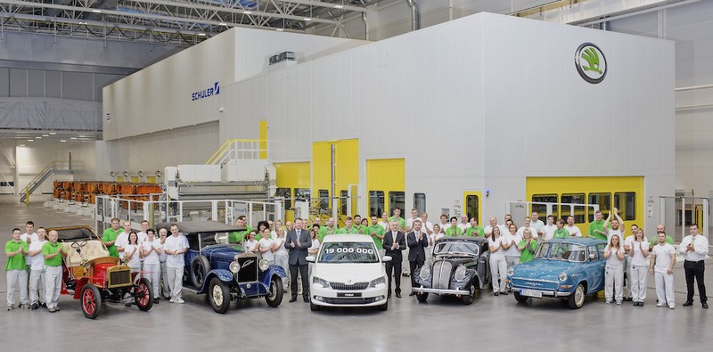 ŠKODA franchit le cap des 19 millions de véhicules 802143161219KODAproduces19millionthvehicle