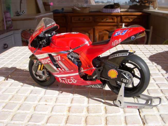 DUCATI GP7 - Page 4 8039176168