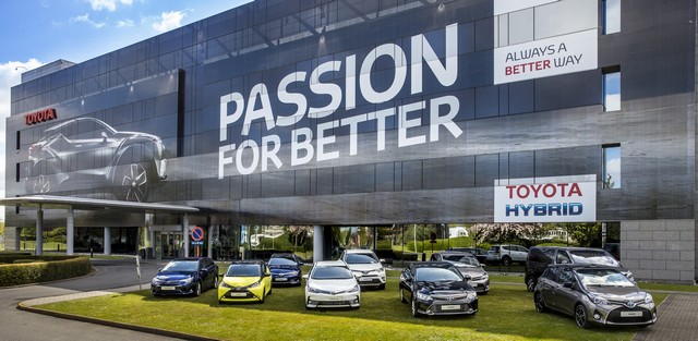 Déjà Dix Millions De Toyota Produites En Europe ! 805054JVD160503TMEAllEmployeeBriefing0936B