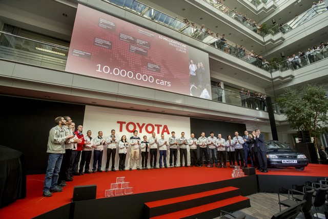 Déjà Dix Millions De Toyota Produites En Europe ! 808332JVD160503TMEAllEmployeeBriefing0303