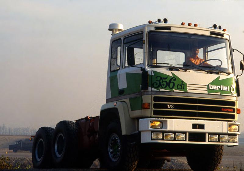 ==BERLIET== - Page 2 808567TRH350_Prestige_des_Turbo_1979