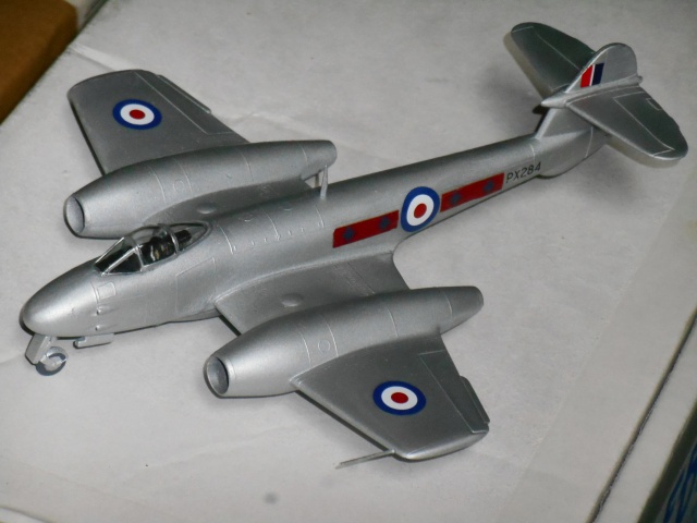 GLOSTER METEOR F.MK IV      kit FROG 1/72 (VINTAGE) 813320DSCN9579