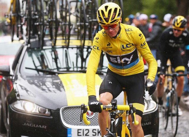 Jaguar Et Team Sky Célèbrent Leur Troisième Victoire Sur Le Tour De France 815956JagFPACE3rdTdFVictoryChrisFroome