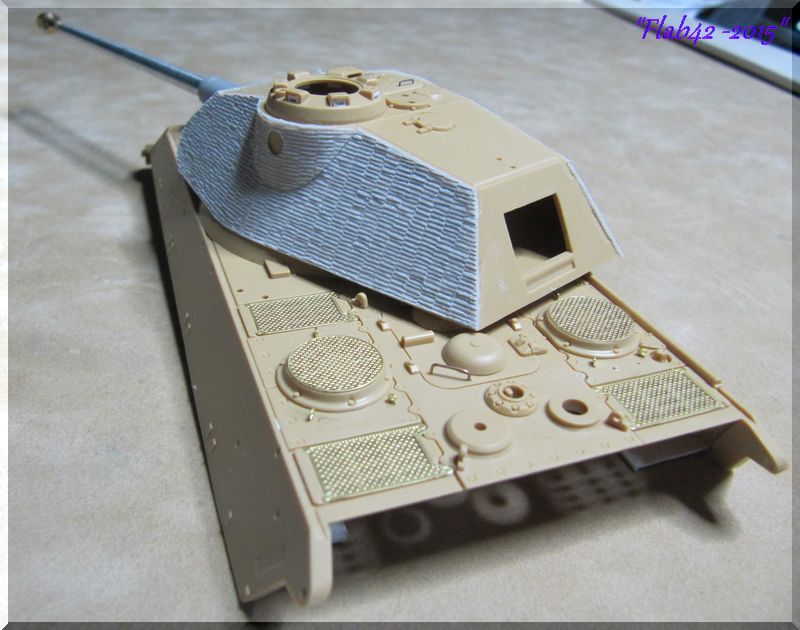 Panzer VI Ausf B "King Tiger" tourelle Porsche - Tamiya - 1/48ème - MAJ du 8 Février 2015 - Page 2 817681zim4