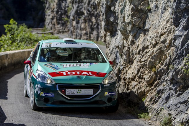 SUAREZ POURSUIT SON APPRENTISSAGE EN WRC 2, CARELLA S’IMPOSE EN 208 RALLY CUP ! 8212635741698ee3676