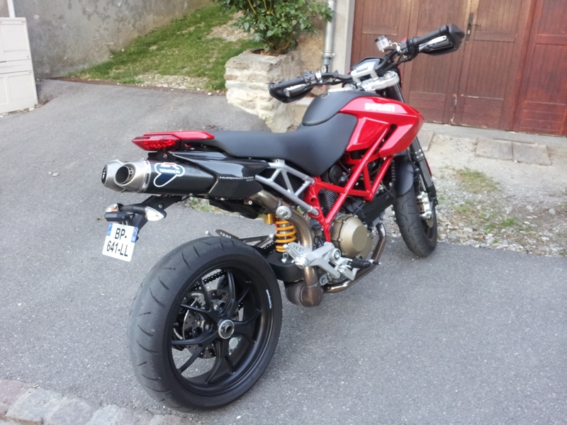 Les voitures des Limited 822190924082ducati1