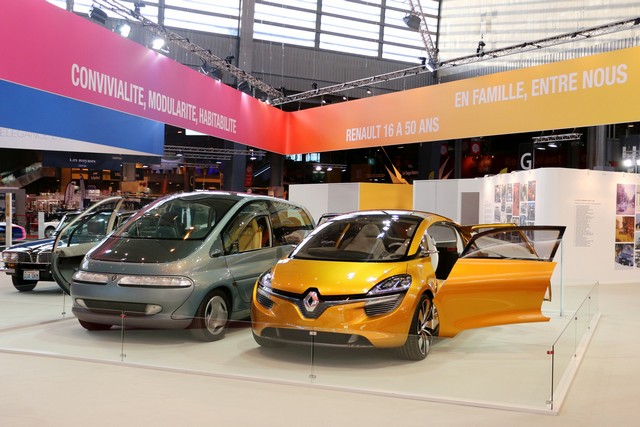 Renault fête les 50 ans de la Renault 16 au salon Rétromobile 2015 8264786606016