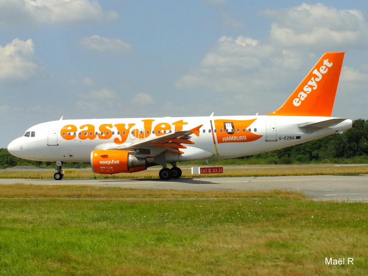 [14/06/2014] A319 Easyjet (G-EZBG) Déco Hambourg 829565345764Juilletn13047