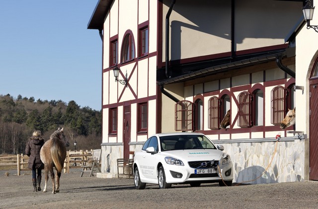 Le groupe Volvo Car dynamise la voiture électrique  836734VolvoCarvoiturelectrique6