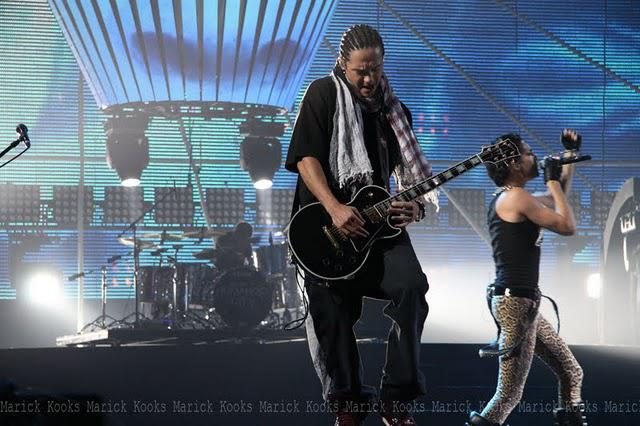 Tokio Hotel et les Muz TV en Russie le 03.06.2011 - Page 2 8441345