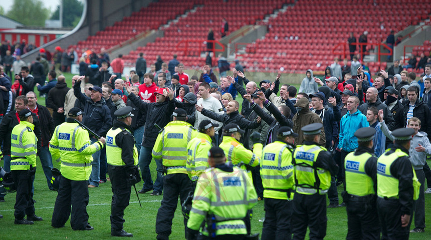 Season 11/12 - May - Page 3 844510WrexhamandLutonTown6