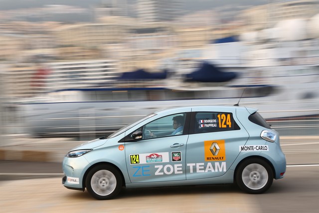 Renault ZOE remporte le 5ème Rallye Monte-Carlo ZENN 848373RenaultZoeMonteCarlo