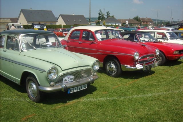 4ème festival vehicules anciens (landelles et coupigny 2009) 848720Jun02525