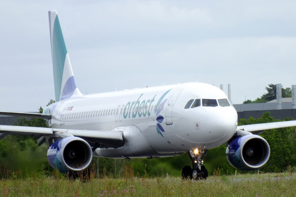 [09/05/2013] Airbus A320 (CS-TRK) Orbest 852328Main6134