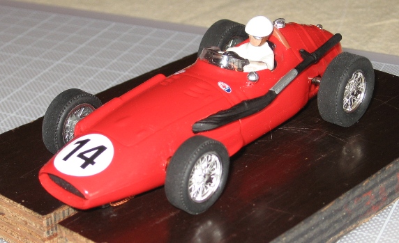 Cartrix - DMR - Page 2 853427Maserati250F006