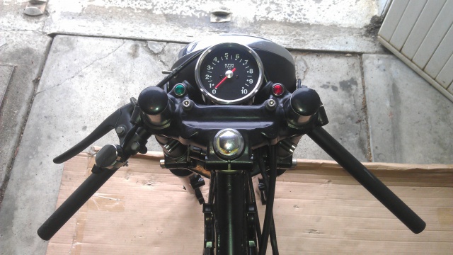 [Sharter] Mes XS en projet cafe racer - Page 2 856948IMAG1014