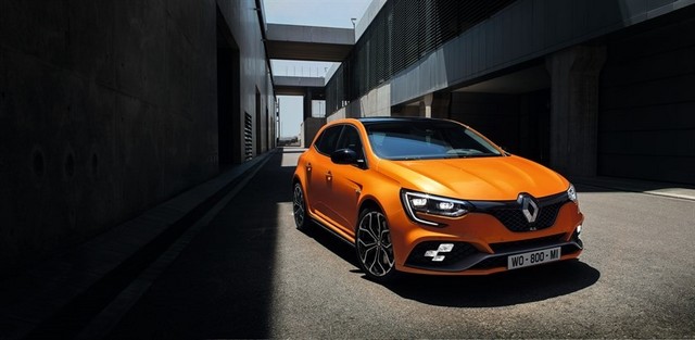 Nouvelle Mégane R.S. : la sportive agile, efficace et polyvalente dévoile ses tarifs 857392211950942017NouvelleRenaultMEGANERS