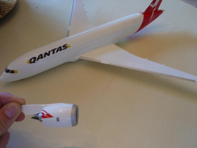 Boeing 787 Zvezda Qantas 858715P1030287