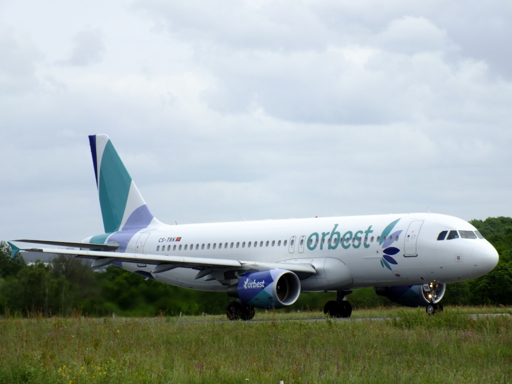 [09/05/2013] Airbus A320 (CS-TRK) Orbest 867120Main6135