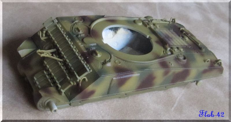 Panzer 3 Ausf M Revell + photodécoupe eduard 1/72 878372tachemarronsH4061