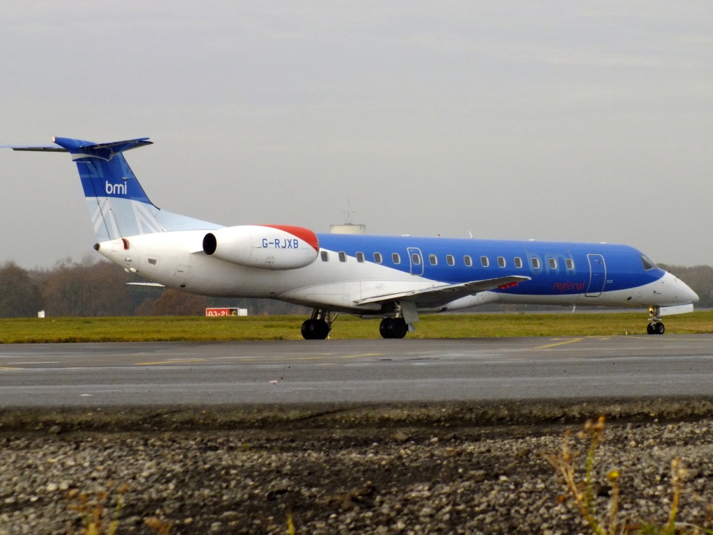 [14/12/2013] Embraer ERJ145 (G-RJXB) BMI Régional 886787Decembren4124