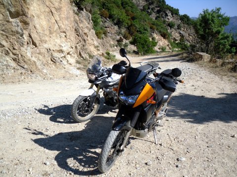 Rencontre TT entre une KLE et une Triumph Tiger 800 894418SDC14911