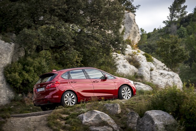 Technologie d’entraînement dédiée à la nouvelle BMW Série 2 Active Tourer. 895742P90169656