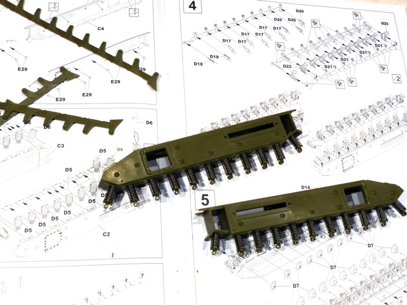 CHURCHILL 3 INCH 20 CWT - AFV CLUB 1/35 898692P1020700