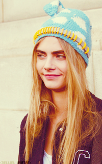 Cara Delevingne  901258C10