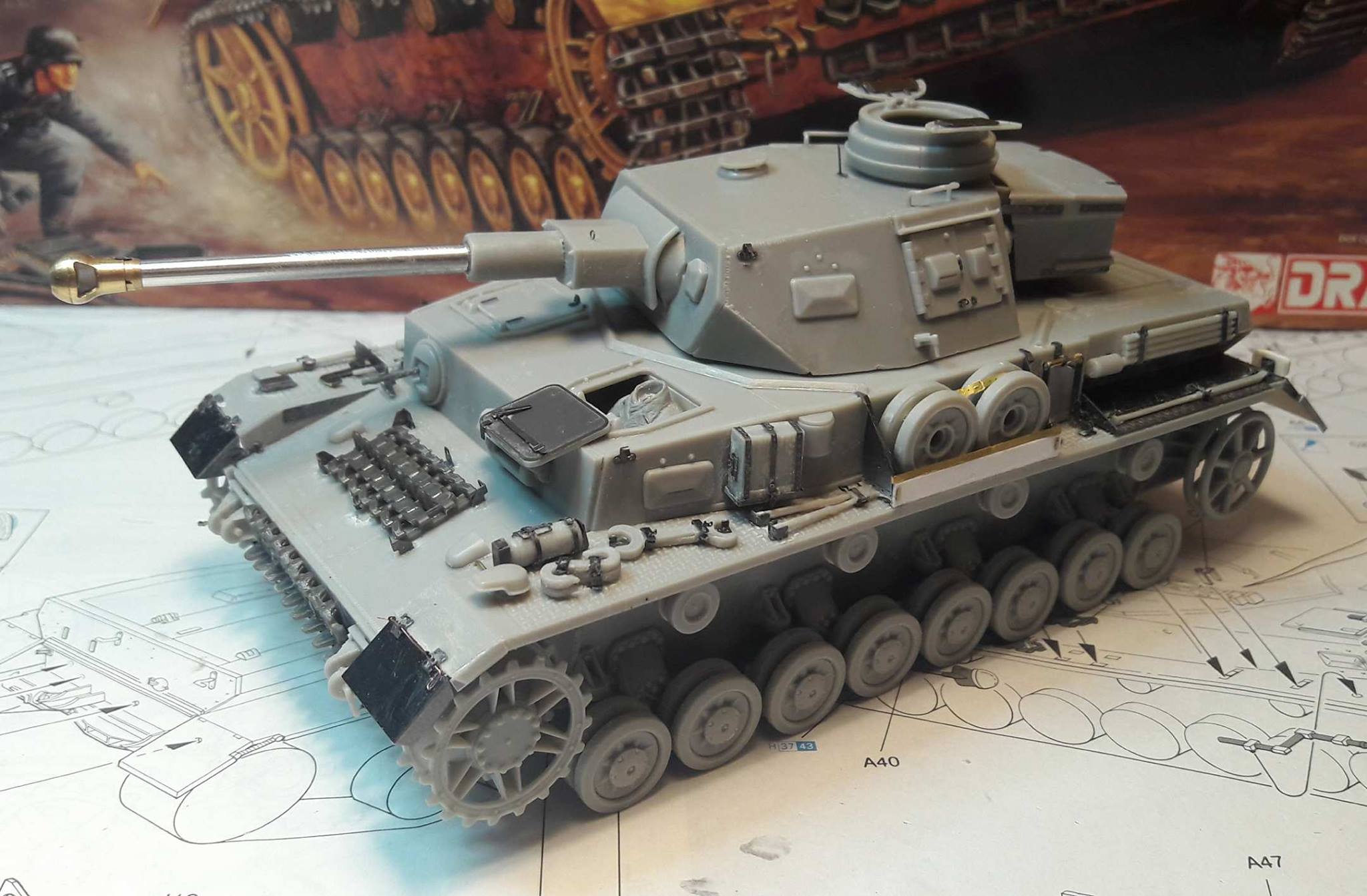 PzKpfw. IV Ausf. F2 - Dragon - Page 2 9091642119100610212191410034995399200348o
