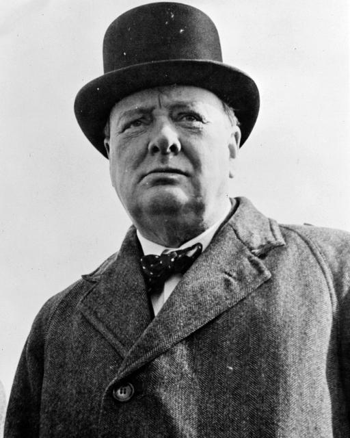 SOUS MARINS NUCLEAIRES D'ATTAQUE CLASSE CHURCHILL 912443Sir_Winston_Churchill