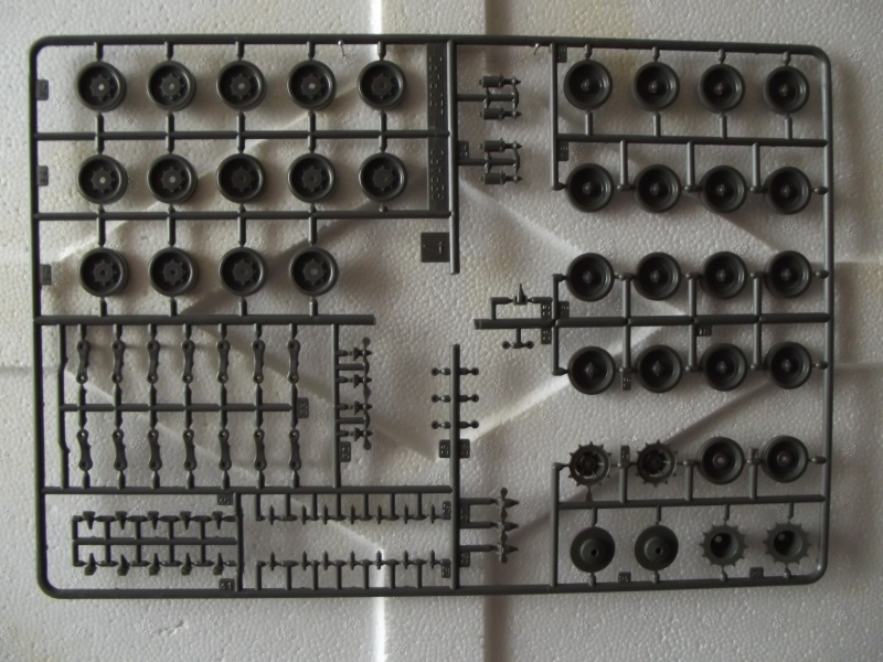 Char LEOPARD A4 1/35ème Réf 823 914517HellerLopardA4823017