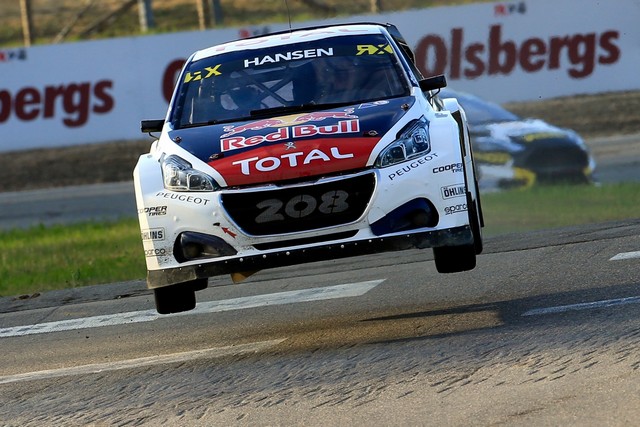 Sébastien Loeb signe, à Lohéac, son quatrième podium de suite 91851959aaf3ab58a2d