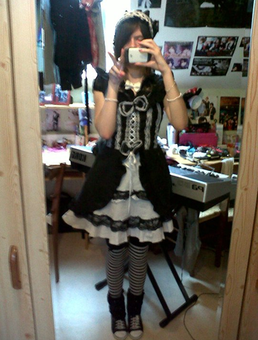 Gothic Lolita ! - Page 8 920564jnx