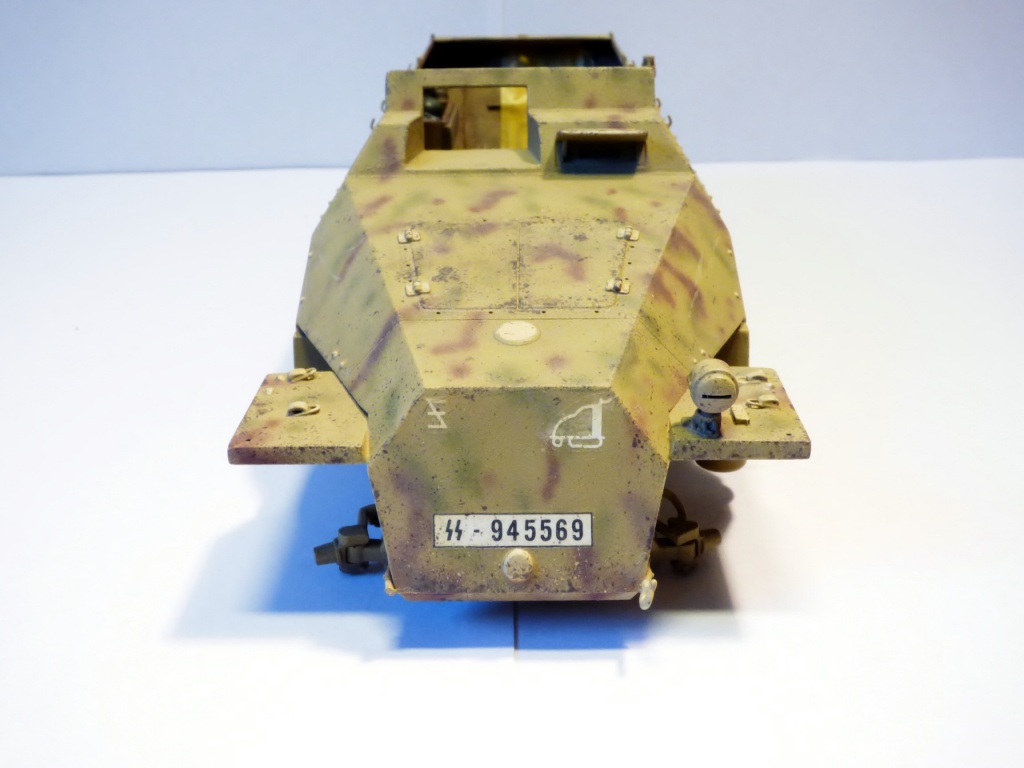 SdkFz 251 / 9  Tamiya / AFV - Page 2 921080P1070138Copier