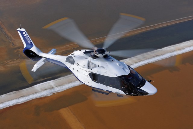  Airbus Helicopters et Peugeot Design Lab associés dans la création du style de l’hélicoptère H160 9218714H160cAPecchi