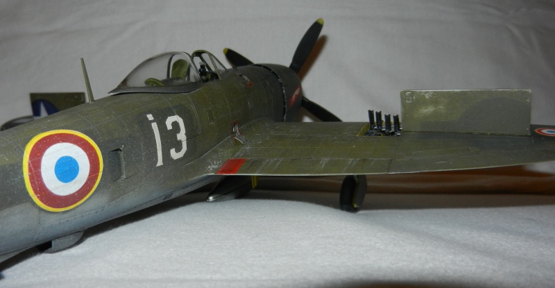 P-47 Français [Academy 1/48] 933096DSCN7561