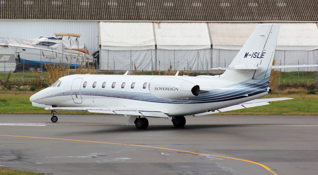 décembre 2013 à Cannes-Mandelieu LFMD-CEQ 934186IMG7110