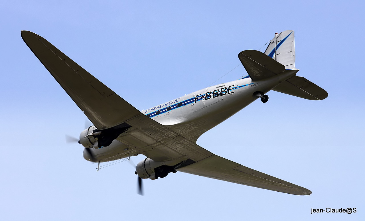 Douglas DC3 C-47A Skytrain F-AZTE le 27.07.12 934951IMG7178filtered