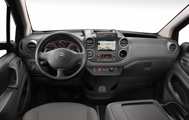 Nouveau Citroën Berlingo : Moderne, Facile à Vivre et Malin 93671315X3