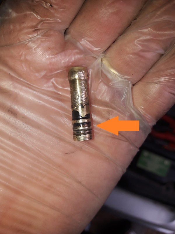 [BMW 530 d E39] Réparation raccord canneler sur pompe HP 93778920170128145530