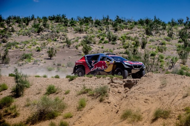 Silk Way Rally 8 : Tir Groupé Des Peugeot 2008 DKR  942562MCH21985