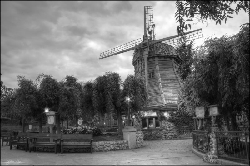 Photos de Disneyland Paris en HDR (High Dynamic Range) ! - Page 23 942821thumbLesPirouettesduVieuxMoulinHDR600D11024