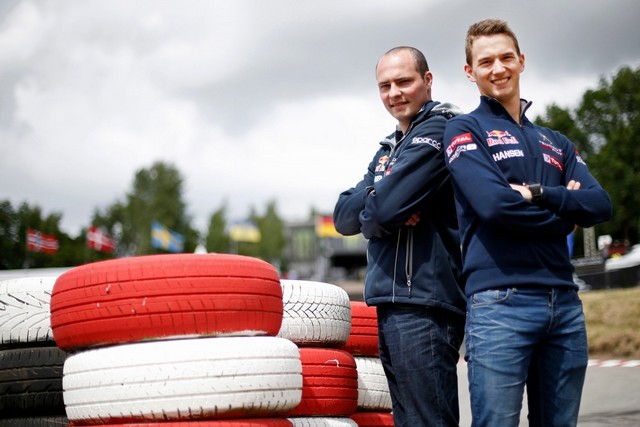 Victoire et double podium pour le Team Peugeot Hansen en Allemagne ! 9438592015RX006223