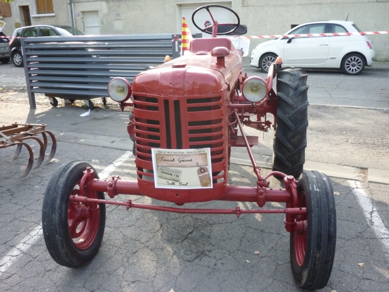 Défilé des vieux tracteurs 944964SENAS5Oct2014170