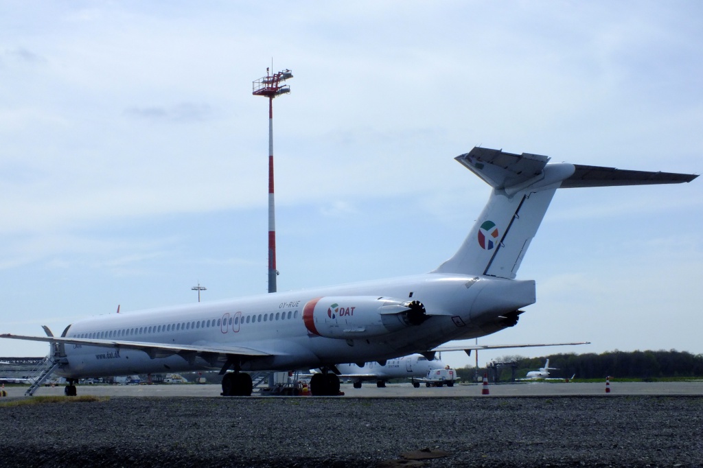 [31/03/2013] McDonnell Douglas MD-83 (OY-RUE) Danish Air Transport 946611Avriln3228